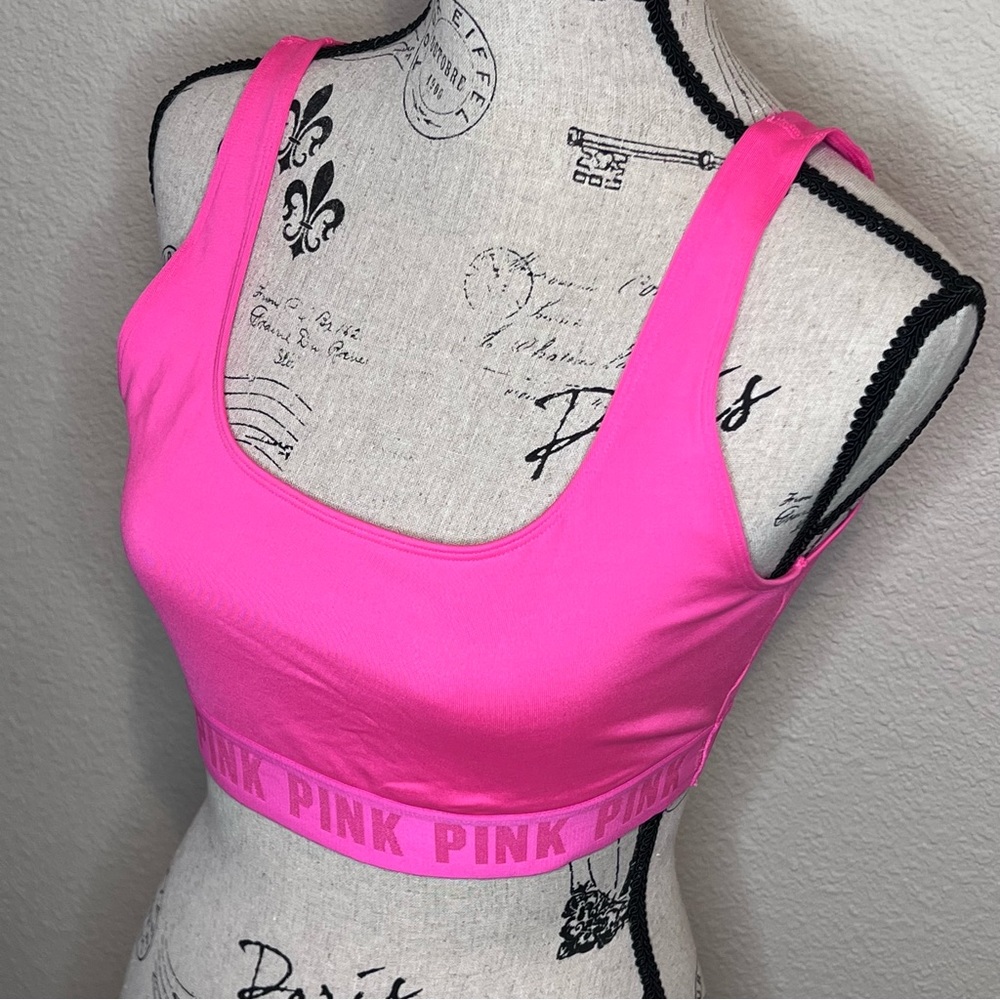 Victoria’s Secret PINK Ultimate Sports Bra Size Medium